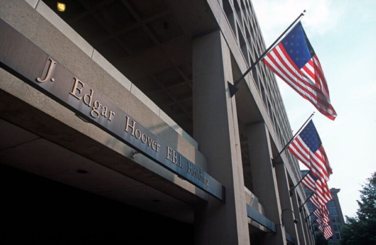 أمريكا-تحث-رعاياها-على-مغادرة-أكثر-من-12-دولة-في-الشرق-الأوسط