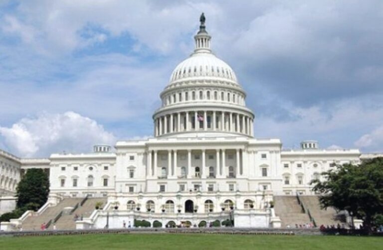 “الشيوخ”-يرفض-مشروع-قرار-يقيد-صلاحيات-ترامب-العسكرية-في-ضرب-إيران