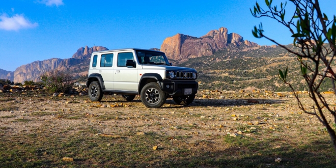 سوزوكي جمني 5 أبواب 2026: قدرات حقيقية للطرق الوعرة مع مساحة أكبر وتجهيزات حديثة