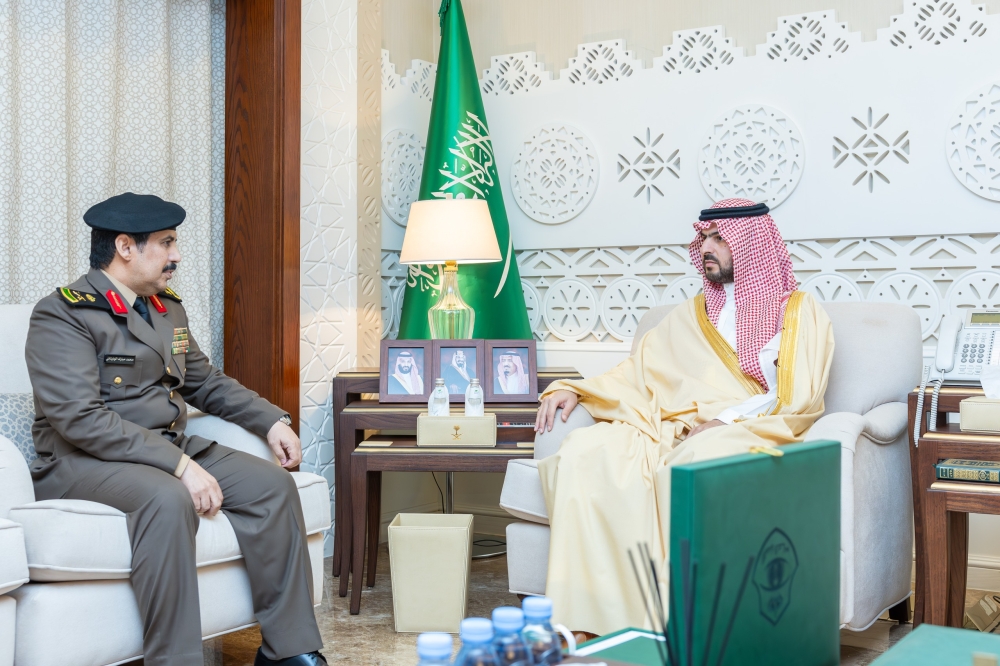 نائب-أمير-الشرقية-يستقبل-مدير-شرطة-المنطقة-وقيادات-أفرع-الأمن-العام