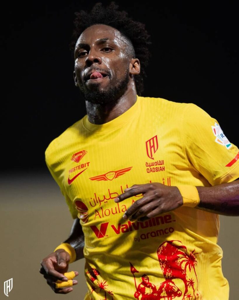 مكسيكي يصعد لعرش توني