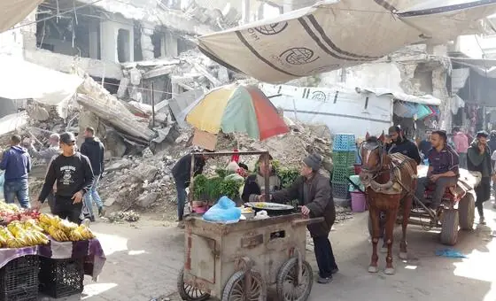 غزة-–-إغلاق-المعابر-يعرقل-المساعدات-الإنسانية-ويزيد-تكلفتها