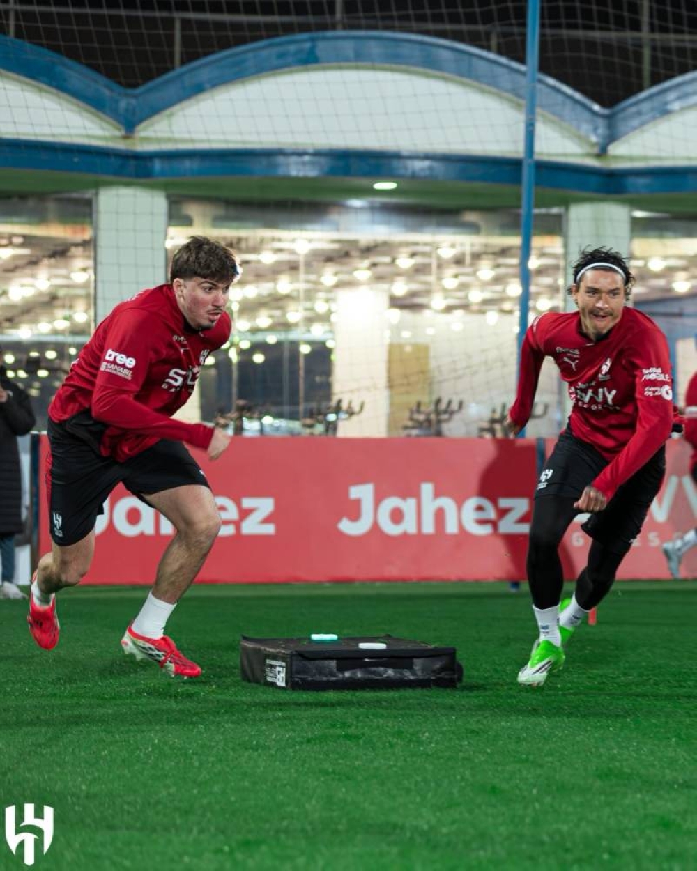 الهلال-يقلد-رونالدو-مع-التركي