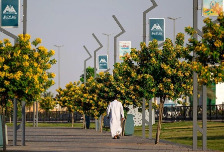 حائل-تكثف-أعمال-التجميل-والتشجير-استعدادًا-لاستقبال-عيد-الفطر