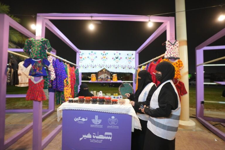 صور.-320-بائعًا-يودعون-العشوائية-بـ-«بسطة-خير»-في-الشرقية