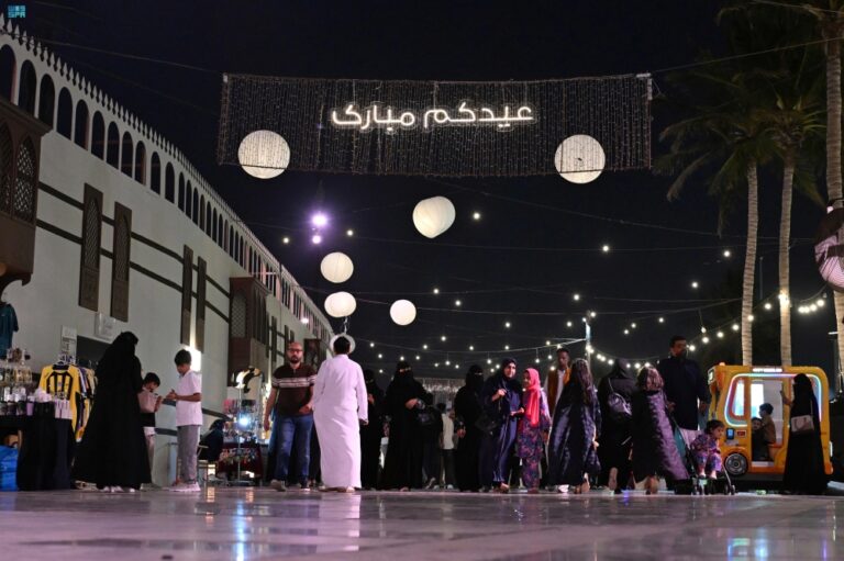 أنشطة-تفاعلية-وألعاب-احتفالا-بالعيد-في-بروميناد-واجهة-جدة-البحرية