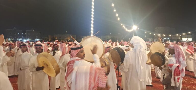 50-عاماً-من-العرضة-والسامري-تجذب-زوار-احتفالات-العيد-في-الأحساء