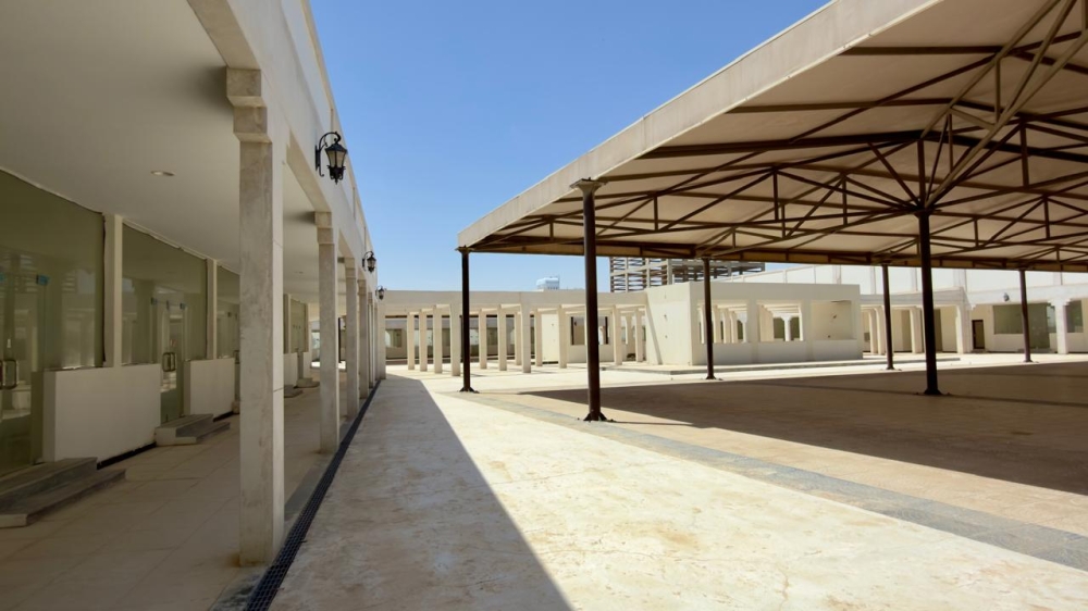 على-مساحة-18-ألف-متر.-تشغيل-السوق-الشعبي-لدعم-الأسر-المنتجة-في-بقيق