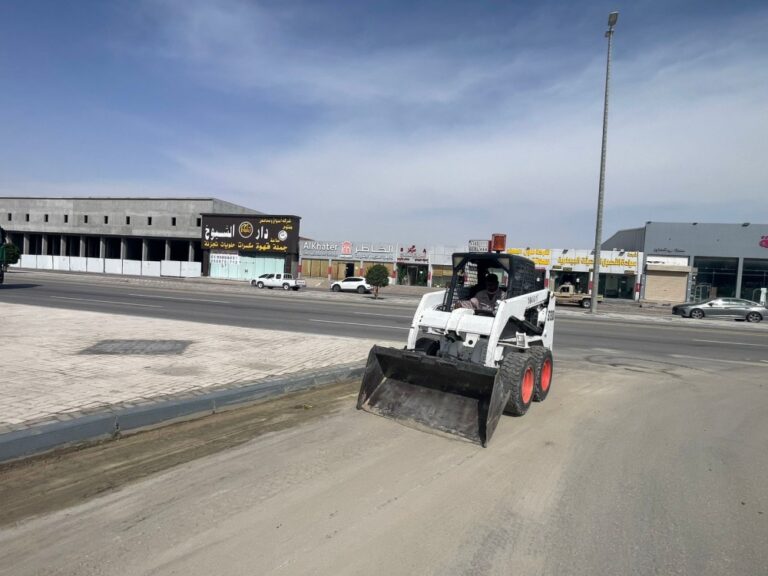 “النعيرية”.-إزالة-27-ألف-متر-أنقاض-وزراعة-الأشجار