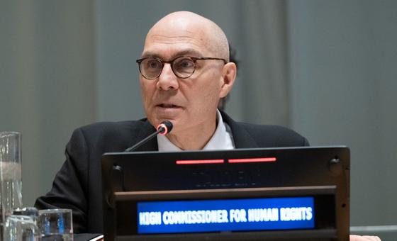 تورك-يحذر-من-تفاقم-قمع-حرية-التعبير-في-الشرق-الأوسط-منذ-بدء-الصراع