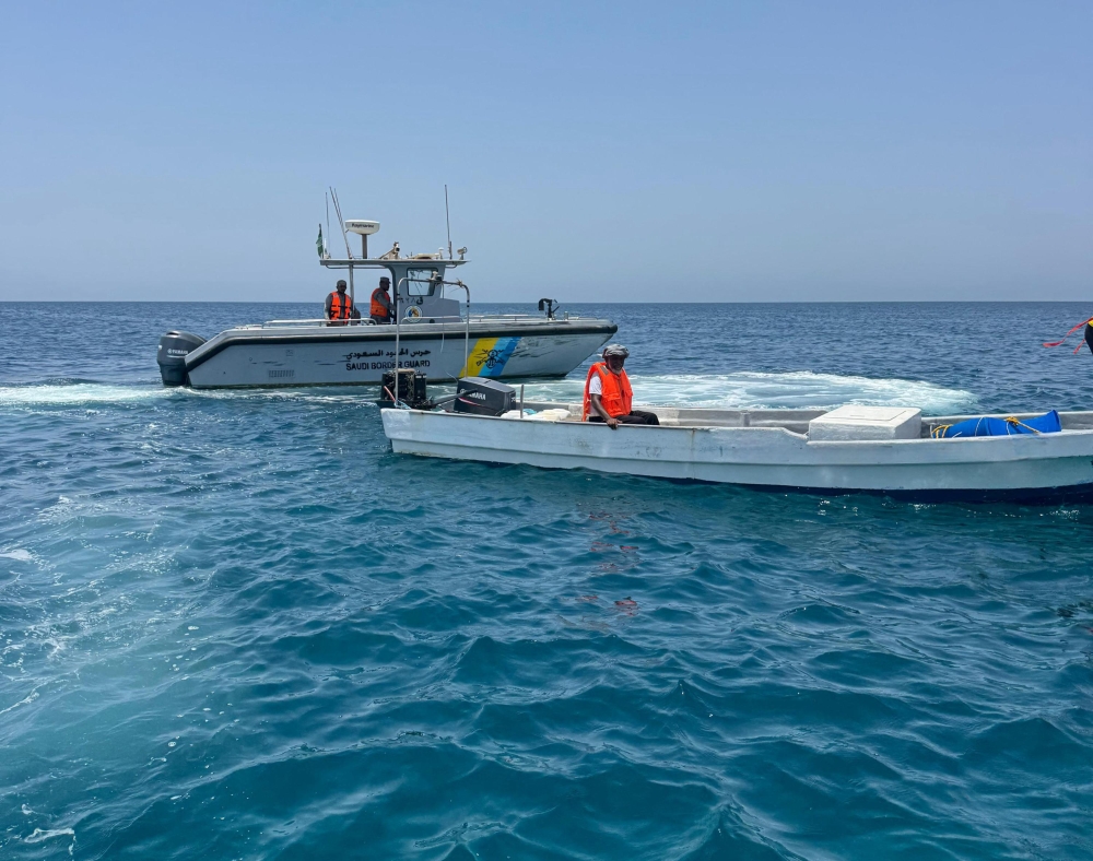 حرس-الحدود-بالمنطقة-الشرقية-يضبط-مخالفًا-للأنشطة-البحرية