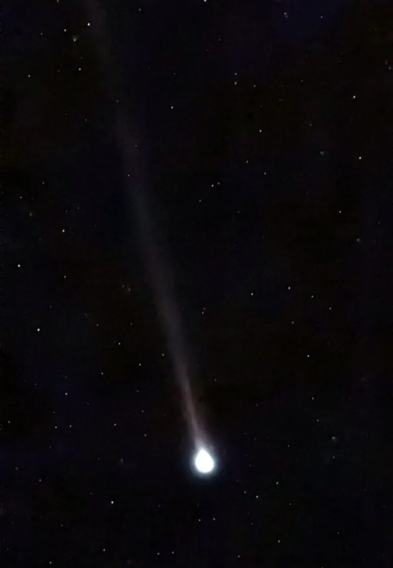 توقعات-بمشاهدته-بالعين-المجردة.-رصد-مذنب-“c/2025-r3”-في-سماء-القصيم