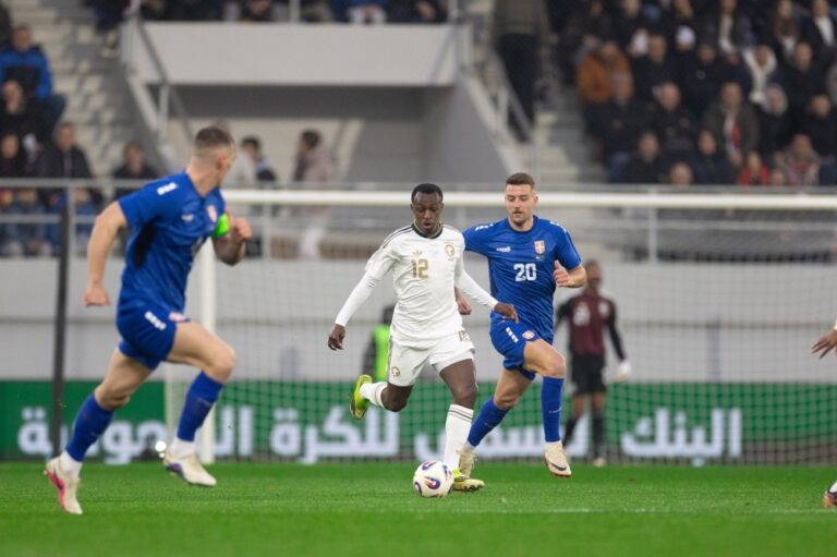 اتحاد-القدم-يتحرك-نحو-خليفة-رينارد