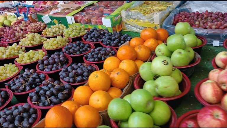 العنب-والموز-يتصدران-ارتفاعات-أسعار-الفواكه-في-السعودية-خلال-مارس-2026