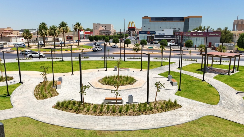 الخفجي.-إزالة-أكثر-من-1300-م³-مخلفات-ومعالجة-أكثر-من-5-آلاف-م²-من-الطرق-