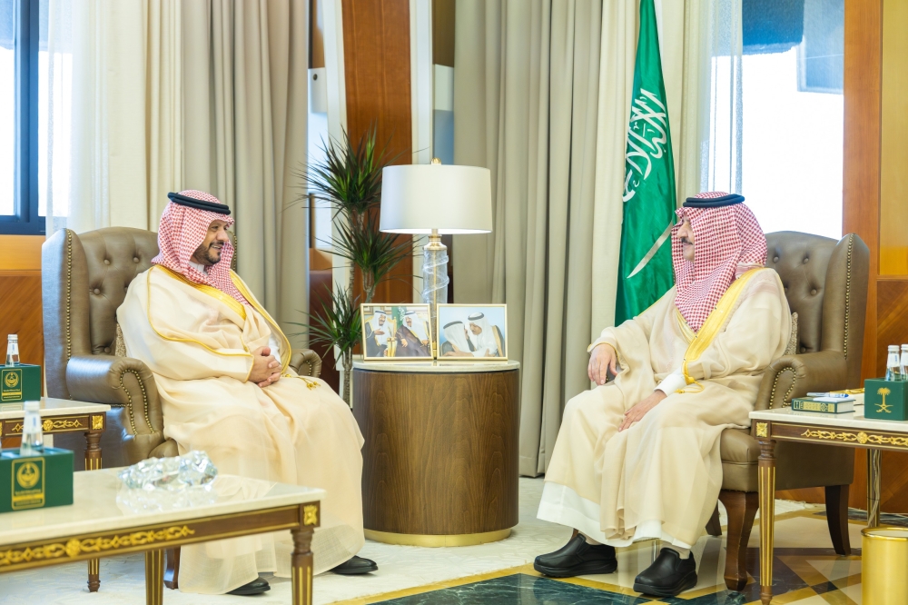 أمير الشرقية يستقبل مساعد وزير الموارد البشرية والتنمية الاجتماعية للخدمات المشتركة