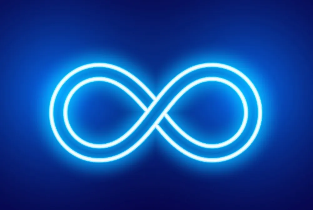 في-سباق-مع-الذكاء-الاصطناعي.-ميتا-تعتزم-تسريح-ثمانية-آلاف-موظف