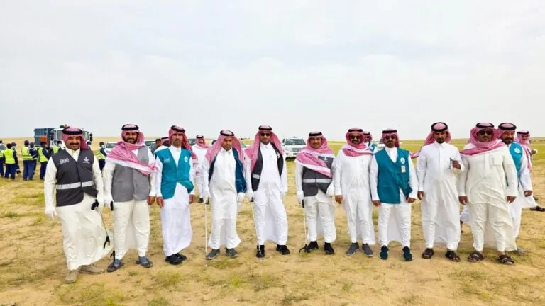 بمشاركة-70-متطوعًا.-مبادرة-بيئية-لتنظيف-المتنزهات-البرية-في-النعيرية