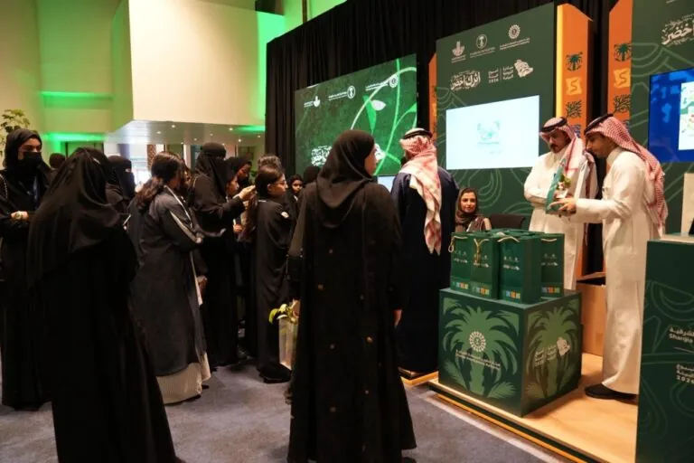 ورش-وتشجير-وتوعية.-الشرقية-تعزز-الثقافة-البيئية-والشراكة-المجتمعية-بالشرقية