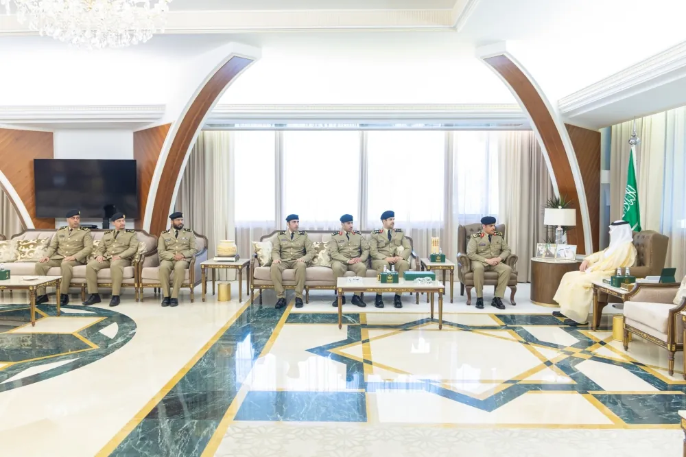 أمير-الشرقية-يستقبل-قائد-أمن-المنشآت-بالمنطقة-ويطّلع-على-أبرز-الجهود
