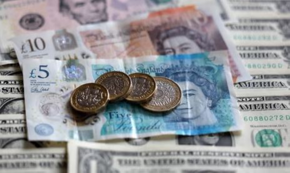 أسعار-العملات.-الجنيه-الإسترليني-يرتفع-أمام-الدولار-واليورو
