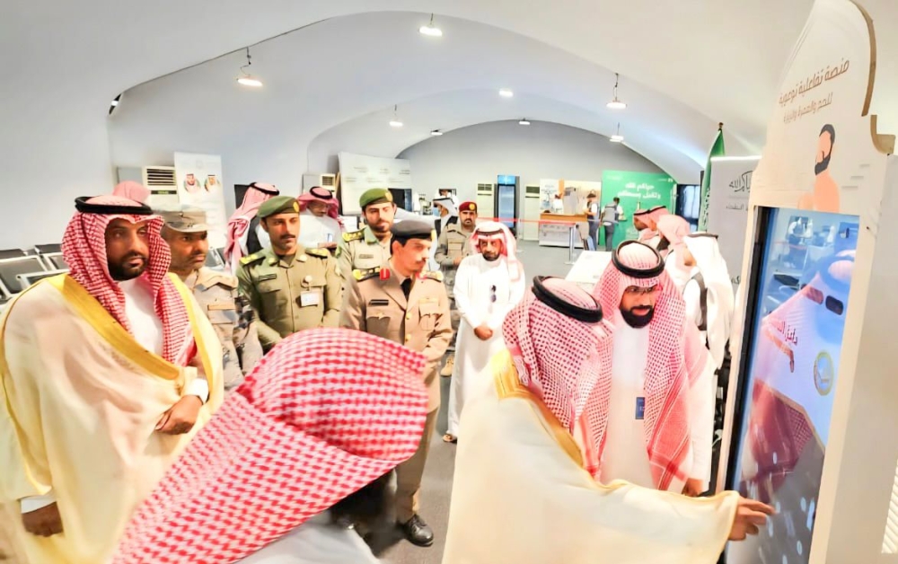 محافظ-العديد-يزور-مقر-هيئة-الأمر-بالمعروف-في-منفذ-البطحاء