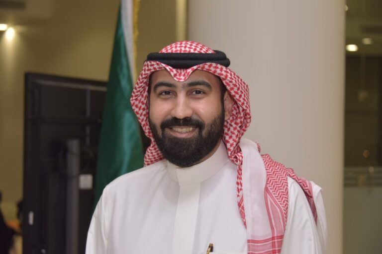 عبر-حزمة-برامج-متخصصة.-”نقطة-تحول“-تؤهل-ذوي-الإعاقة-البصرية-لسوق-العمل