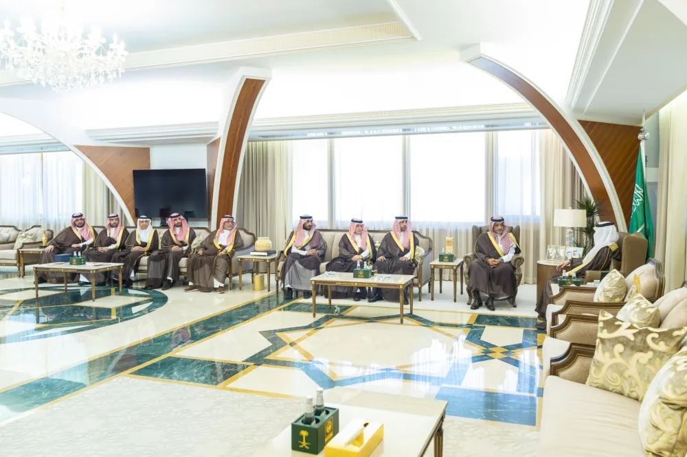أمير-الشرقية-يستقبل-رئيس-وأعضاء-اتحاد-الغرف-السعودية