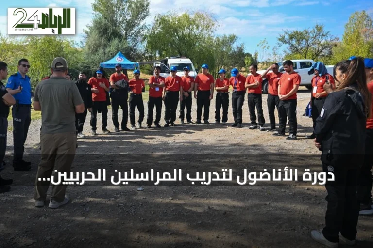 دورة الأناضول لتدريب المراسلين الحربيين على مهارات النجاة في الماء